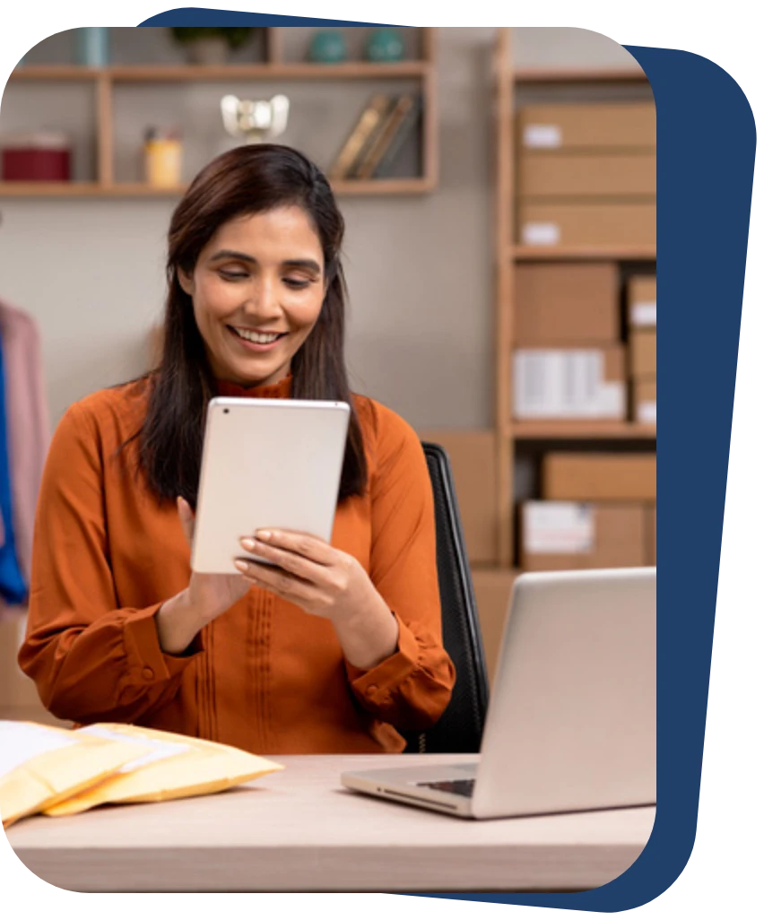 Entrepreneuse sur une tablette